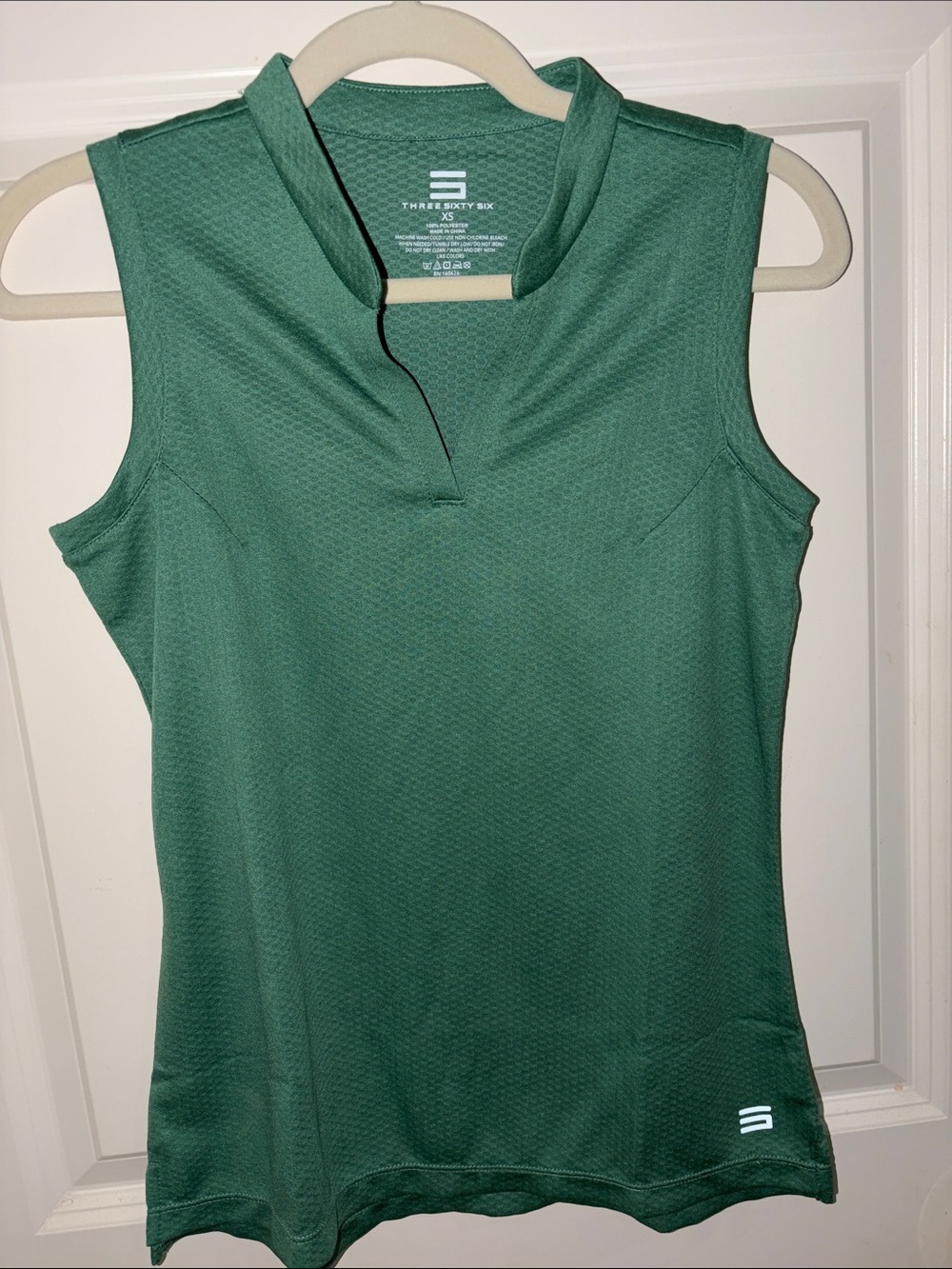 Women's Sleeveless Athletic Tank in Forest Green